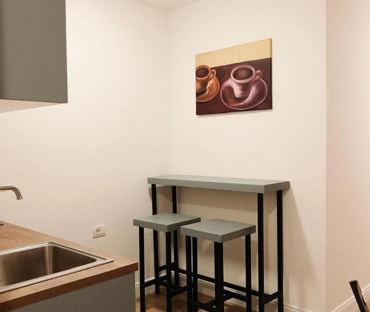 Apartment 104 Tirana 0*,